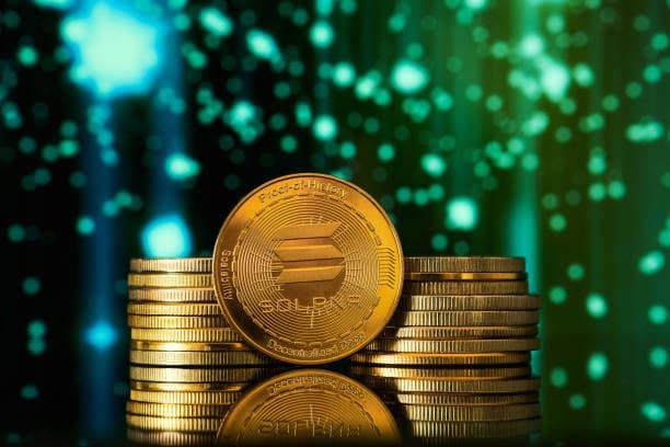 Solana Holds $85 As Bulls Attempt To Build A Recovery Base