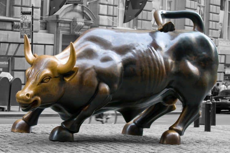 Crypto ETF Inflow Split: Ether and Solana Products Gain While Bitcoin Outflows Exceed $290M